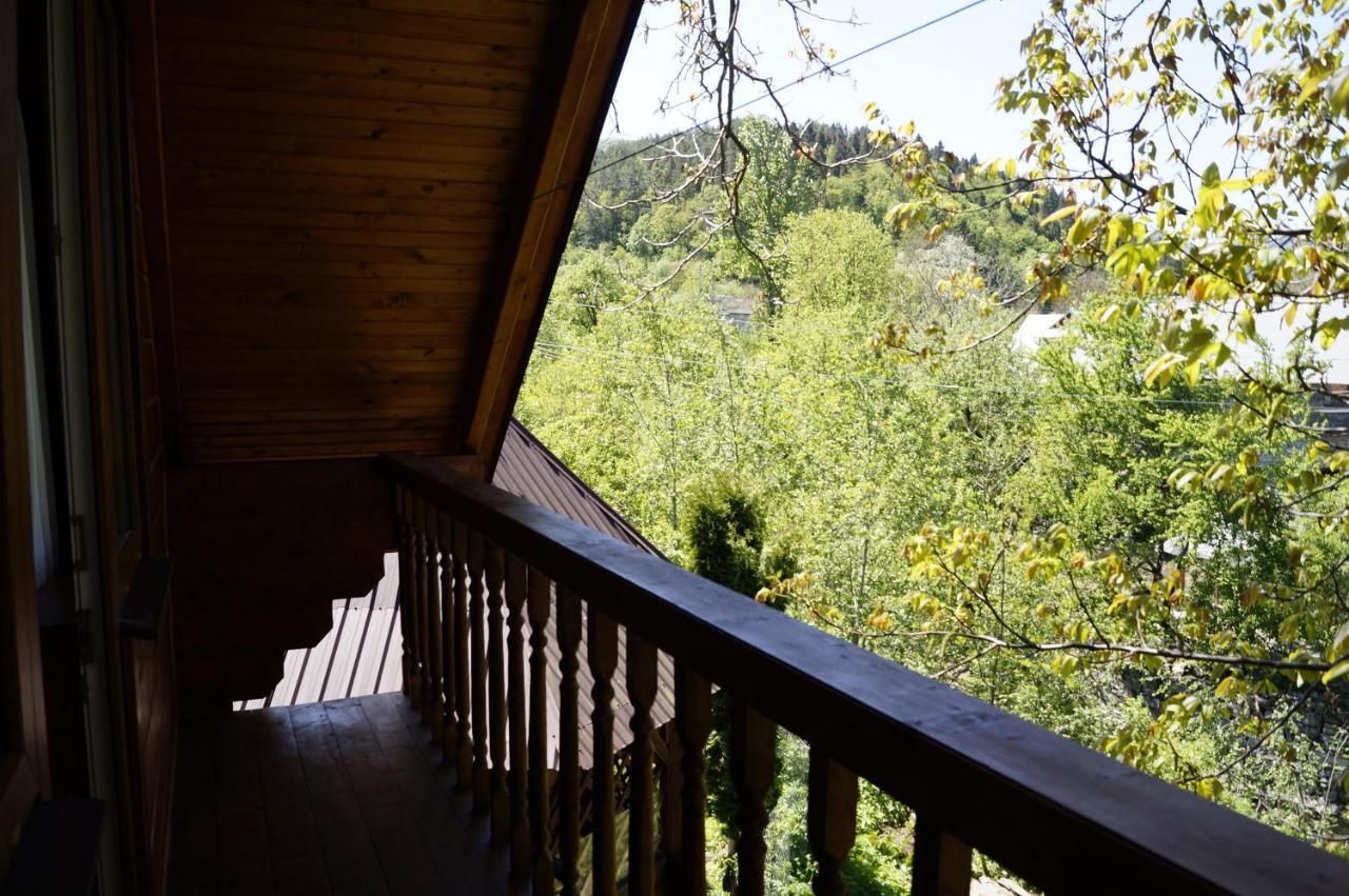 Будиночок В Карпатах Yaremche Luaran gambar